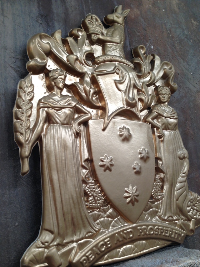 COAT OF ARMS, Australian - Gold Vac Form 50 x 70cm